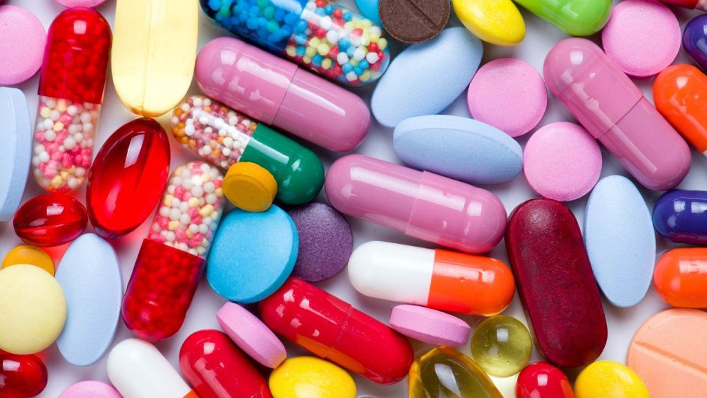 خودسرانه دارو مصرف نکنید